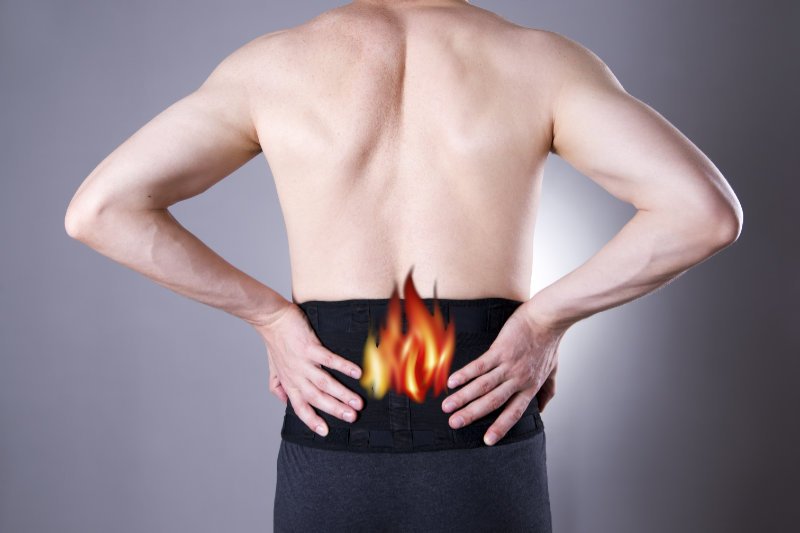 Zapalenie korzonków nerwowych – gdzie są, objawy, przyczyny bólu