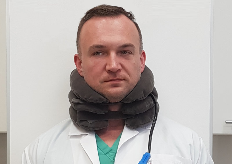 dmuchany kołnierz na kark - opinia lekarza